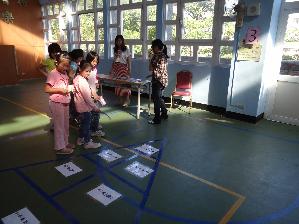 101學年度中年級營養教育闖關活動   101.10.3，開新視窗